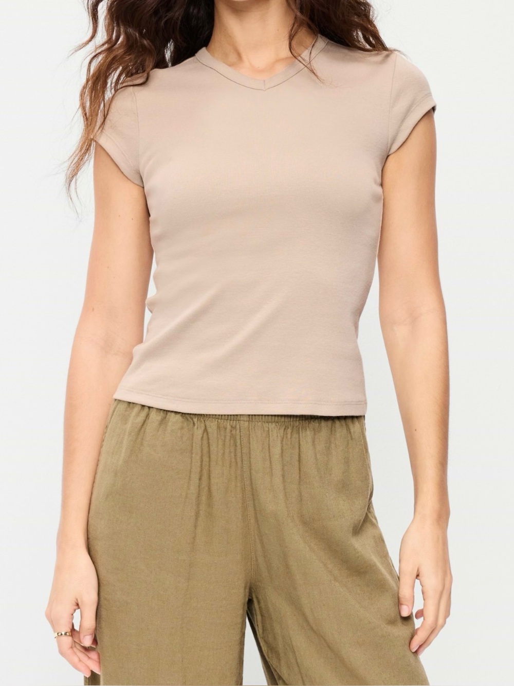 Old Navy Women Snug High V-Neck T-Shirt